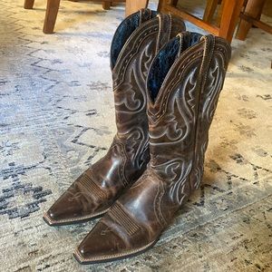 Ariat Heritage Boots. Size 8.5M.
